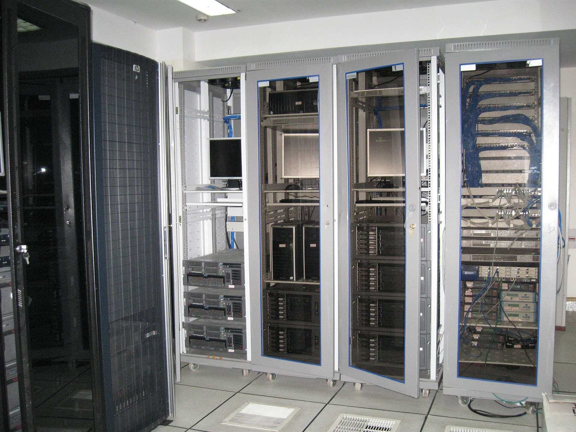 139 Server Room 01