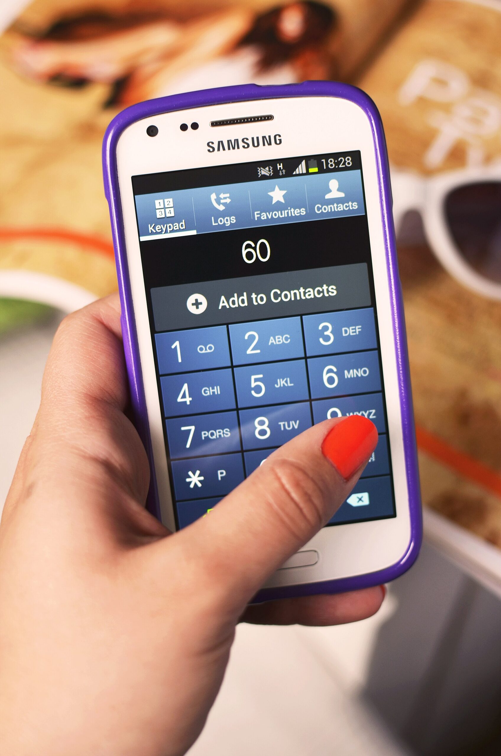 Hand-smartphone-technology-calling
