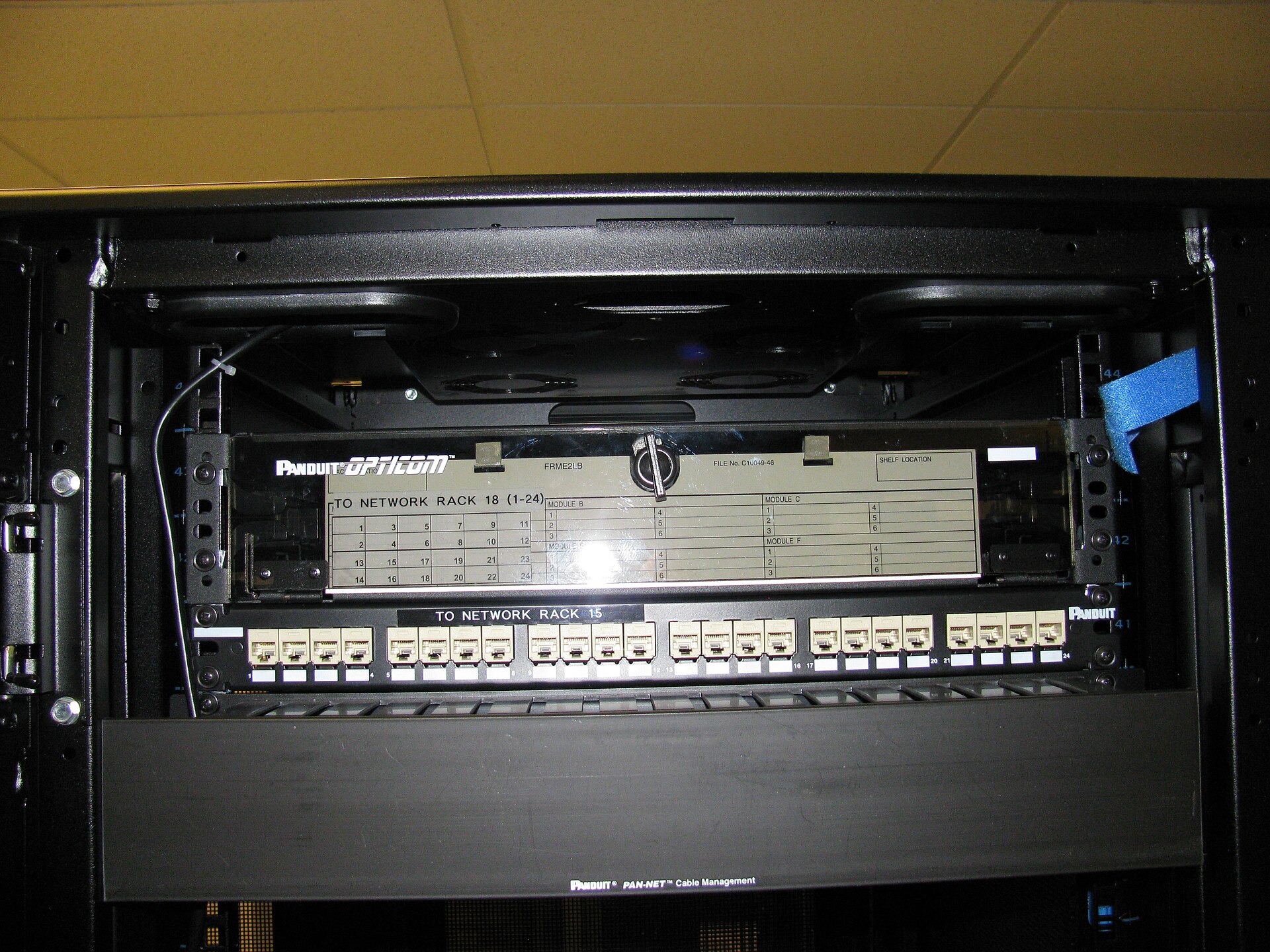 Cabinet Network Cat6 Fiber