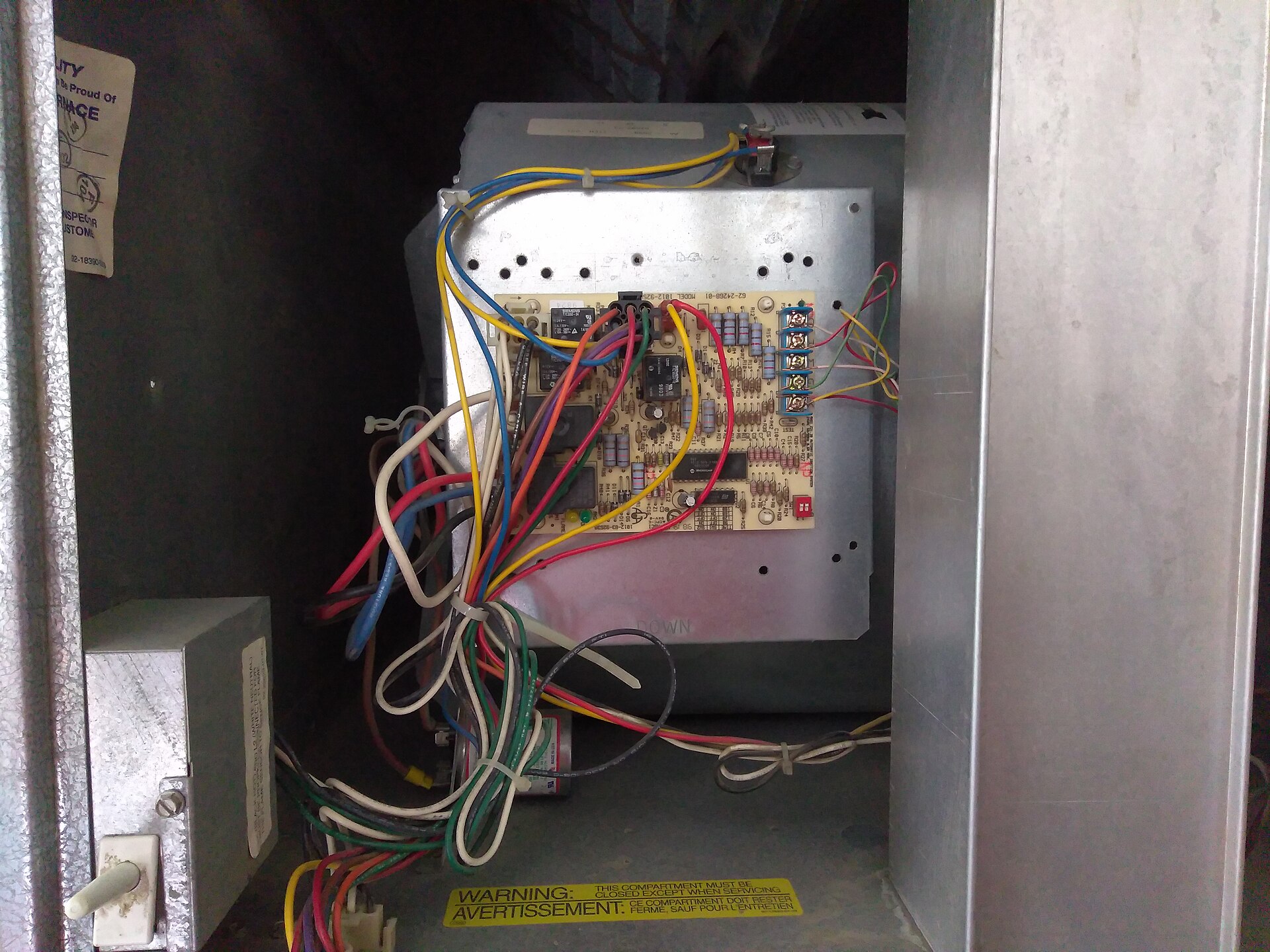 Control circuit in household HVAC unit
