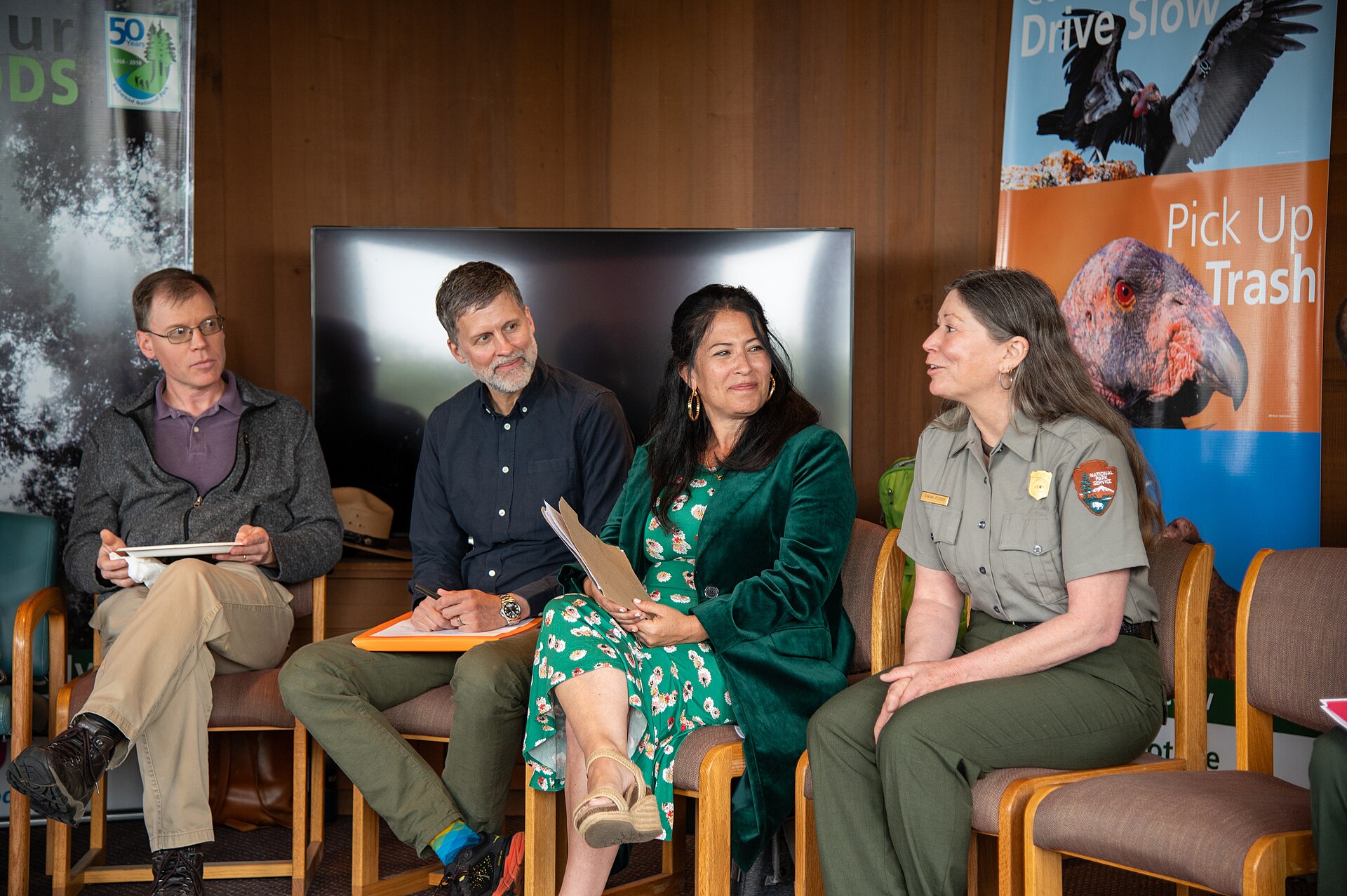 "You Are Here" at Redwood- Group Discussion (2) (bf906f0a-0037-433a-90a0-456b7e078faa)