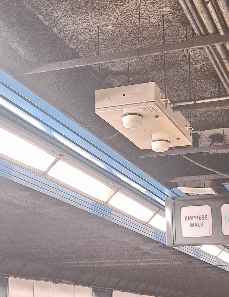 Wi-fi router in North York Centre station