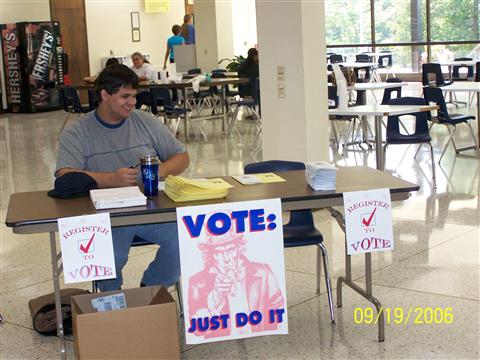 JD Sileo registering voters at the Rowan-Cabarrus Student Center voter drive, September 2006